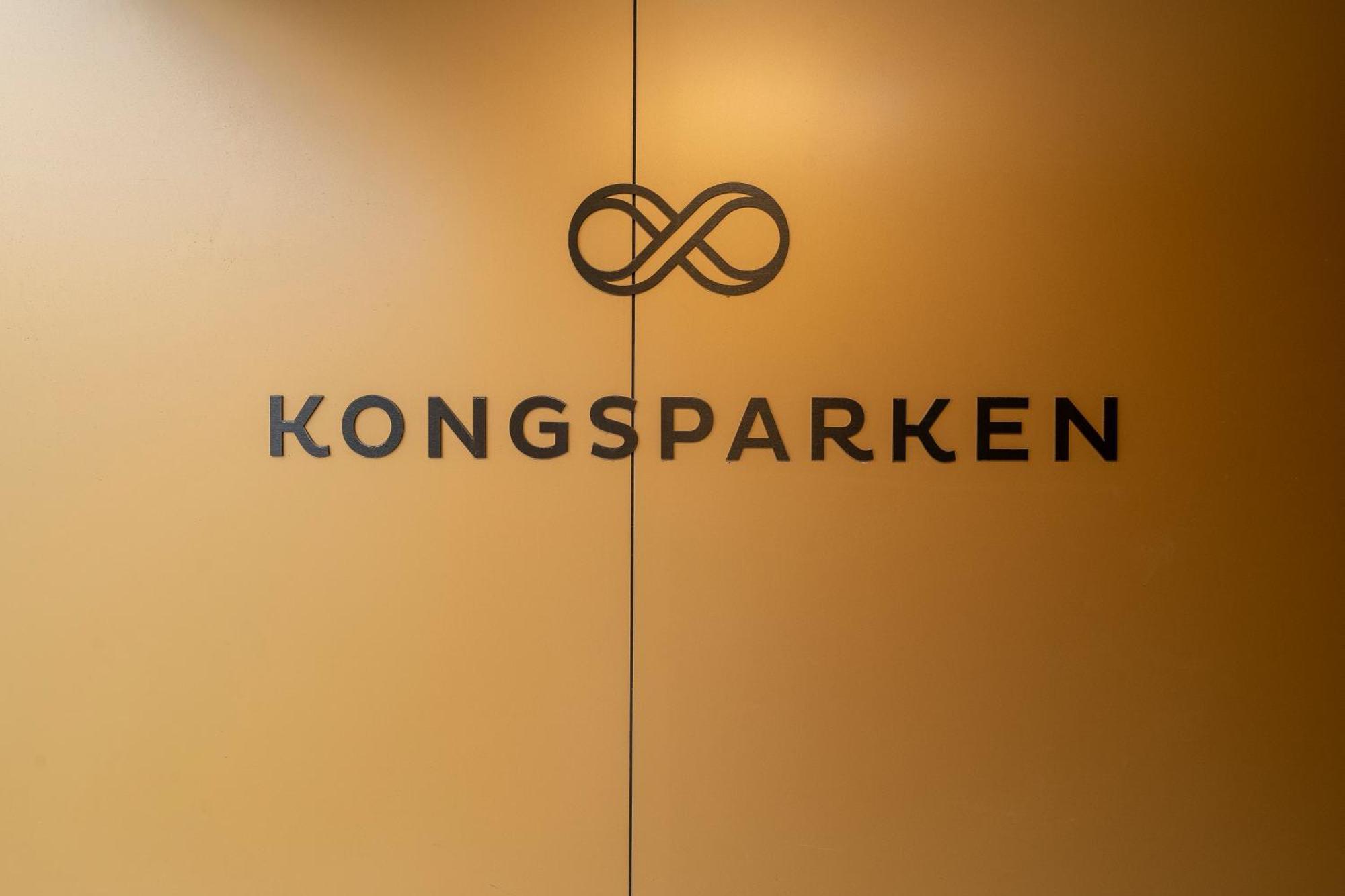 Monkey Business In Kings Park Apartment Tromsø Buitenkant foto